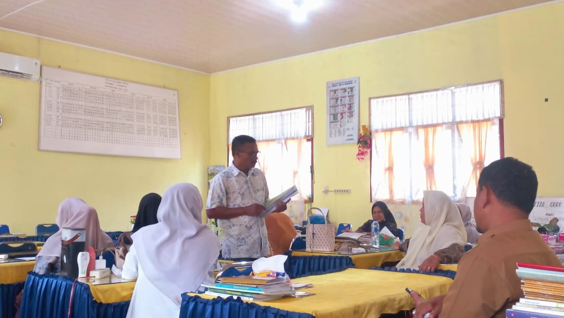 Pengawas Pembina Kunjungi SMA Negeri 1 Kuta Makmur untuk Kedua Kalinya di Bulan Ramadan, Ingatkan Tanggung Jawab GTK dalam Meningkatkan Mutu Pendidikan